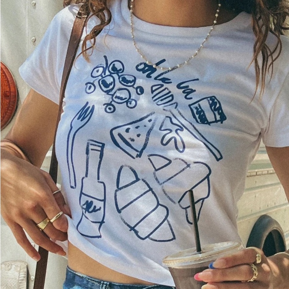 Princess Polly CONTINENTAL BREAKFAST TEE
WHITE shirt